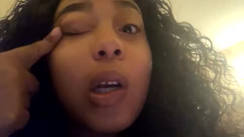 Snapshot of dove_love22 chatting on 11/06/25, 12:44 dove_love22 online show from 11/06/25, 12:44