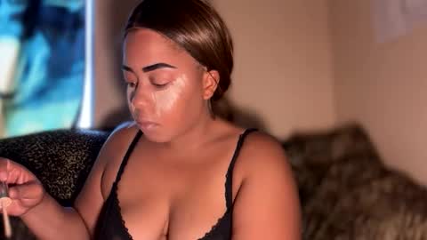 Snapshot of dove_love22 chatting on 12/01/25, 06:57 dove_love22 online show from 12/01/25, 06:57