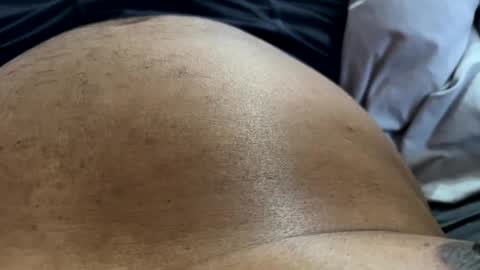 Snapshot of down4hairy chatting on 12/18/24, 04:06 down4hairy online show from 12/18/24, 04:06