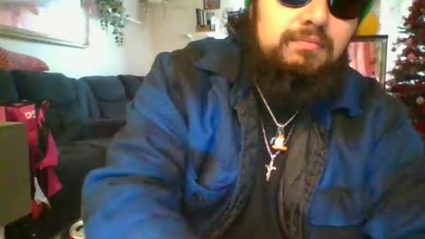 Snapshot of dpenguino chatting on 12/16/25, 05:29 Dpenguino online show from 12/16/25, 05:29