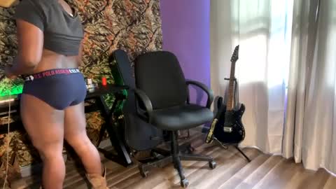 MrPirated online show from 12/14/24, 04:09