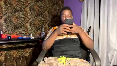MrPirated online show from 12/25/24, 10:39