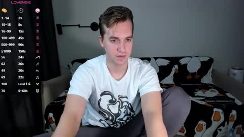 Snapshot of dr_your_dream chatting on 11/03/25, 09:16 Mervin online show from 11/03/25, 09:16