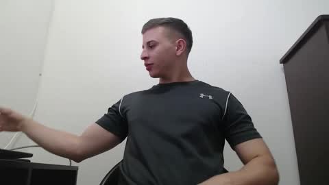 draco_boy2000 online show from 10/15/25, 09:15