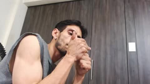 Snapshot of draco_dante chatting on 11/26/25, 06:53 charles online show from 11/26/25, 06:53