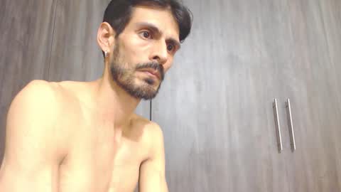 Snapshot of draco_dante chatting on 12/05/25, 01:47 charles online show from 12/05/25, 01:47