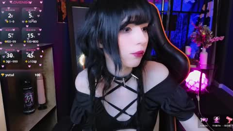 Snapshot of draculaura_ chatting on 02/01/25, 06:21 Draculaura online show from 02/01/25, 06:21