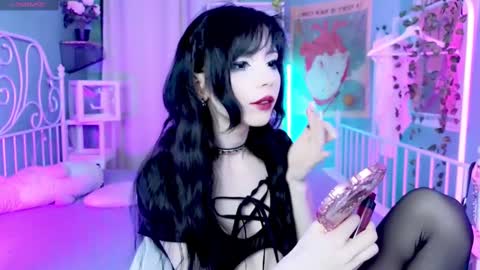 Snapshot of draculaura_ chatting on 02/09/25, 09:17 Draculaura online show from 02/09/25, 09:17