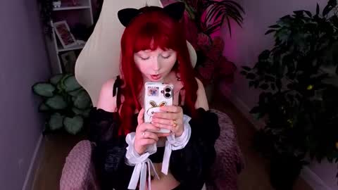 Snapshot of draculaura_ chatting on 03/27/26, 01:44 Draculaura online show from 03/27/26, 01:44