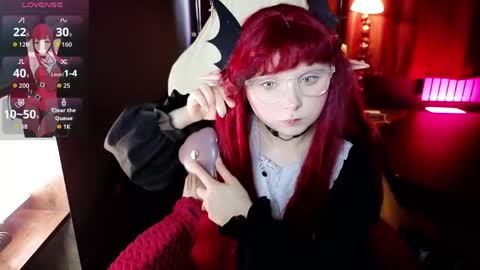 Snapshot of draculaura_ chatting on 04/19/26, 10:36 Draculaura online show from 04/19/26, 10:36