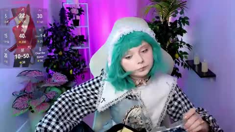 Snapshot of draculaura_ chatting on 04/20/26, 10:40 Draculaura online show from 04/20/26, 10:40