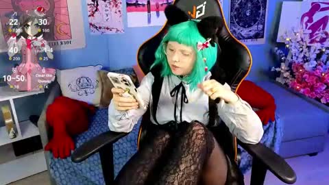Snapshot of draculaura_ chatting on 05/06/26, 04:12 Draculaura online show from 05/06/26, 04:12