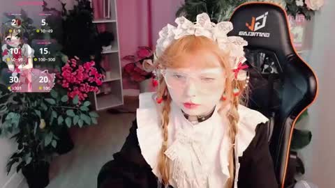 Snapshot of draculaura_ chatting on 05/15/26, 10:44 Draculaura online show from 05/15/26, 10:44