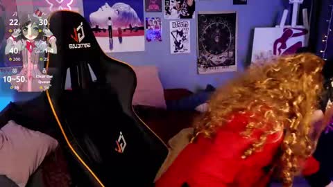 Snapshot of draculaura_ chatting on 05/22/26, 10:43 Draculaura online show from 05/22/26, 10:43