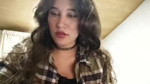 Snapshot of draculina69 chatting on 02/03/25, 05:18 draculina69 online show from 02/03/25, 05:18