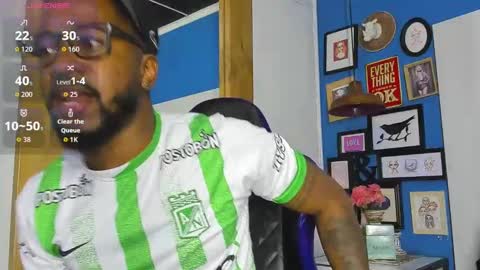 ---Drake--- online show from 09/23/25, 09:51