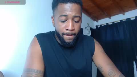 Snapshot of drake_nassir4 chatting on 07/02/26, 05:02 ---Drake--- online show from 07/02/26, 05:02