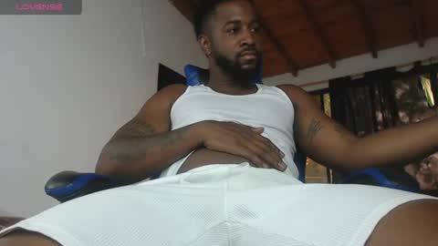 Snapshot of drake_nassir4 chatting on 07/03/26, 10:05 ---Drake--- online show from 07/03/26, 10:05