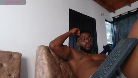 Snapshot of drake_nassir4 chatting on 07/28/26, 12:48 ---Drake--- online show from 07/28/26, 12:48