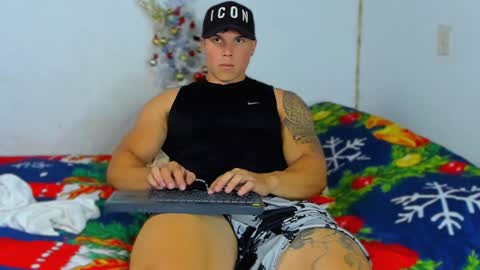 drake_xion1 online show from 12/18/24, 11:51