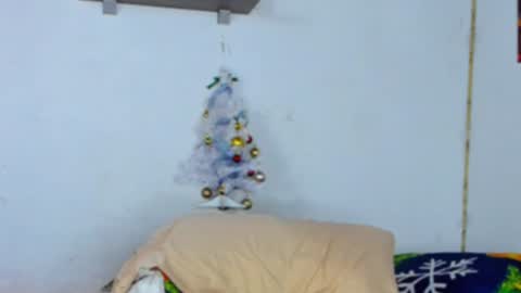 drake_xion1 online show from 12/24/24, 12:22