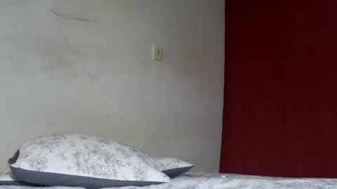 Snapshot of drakesonxx chatting on 09/24/25, 10:29 Andrs Independent Model online show from 09/24/25, 10:29