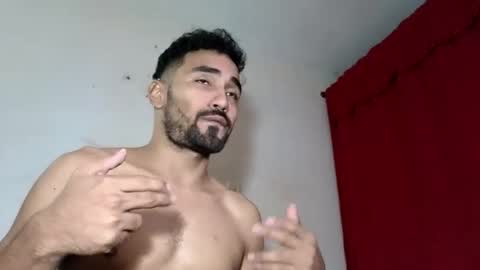 Snapshot of drakesonxx chatting on 10/24/25, 12:34 Andrs Independent Model online show from 10/24/25, 12:34