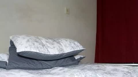 Snapshot of drakesonxx chatting on 11/16/25, 11:16 Andrs Independent Model online show from 11/16/25, 11:16