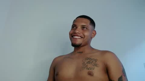 Snapshot of drako_monstercock chatting on 09/15/25, 06:41 drako_monstercock online show from 09/15/25, 06:41