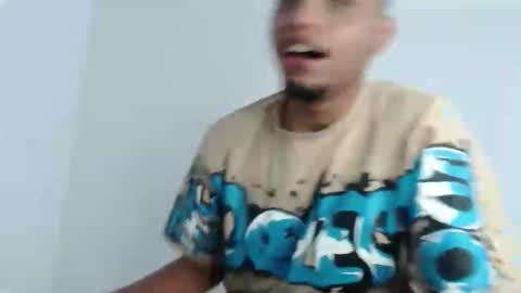 Snapshot of drako_monstercock chatting on 09/21/25, 12:40 drako_monstercock online show from 09/21/25, 12:40