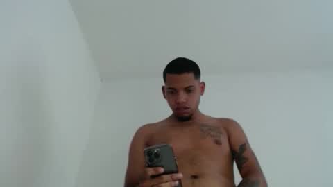 Snapshot of drako_monstercock chatting on 09/22/25, 07:05 drako_monstercock online show from 09/22/25, 07:05