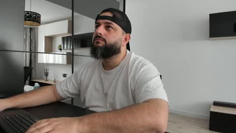 Snapshot of dravenpeak chatting on 11/01/25, 10:06 DravenPeak online show from 11/01/25, 10:06