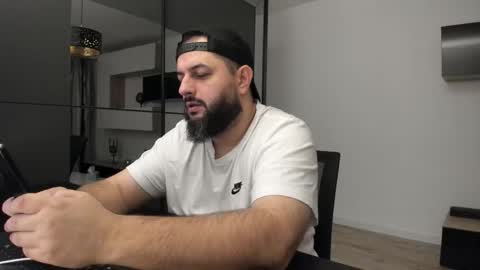 Snapshot of dravenpeak chatting on 11/02/25, 05:15 DravenPeak online show from 11/02/25, 05:15