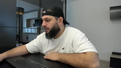 Snapshot of dravenpeak chatting on 11/09/25, 02:15 DravenPeak online show from 11/09/25, 02:15