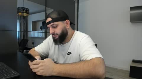 Snapshot of dravenpeak chatting on 11/19/25, 12:05 DravenPeak online show from 11/19/25, 12:05