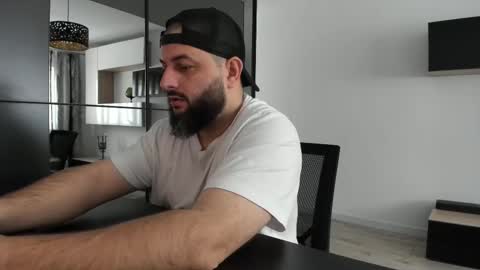 Snapshot of dravenpeak chatting on 11/21/25, 09:19 DravenPeak online show from 11/21/25, 09:19