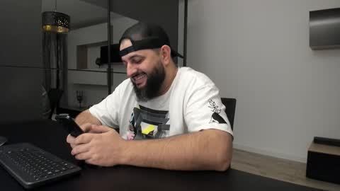 Snapshot of dravenpeak chatting on 11/23/25, 10:53 DravenPeak online show from 11/23/25, 10:53