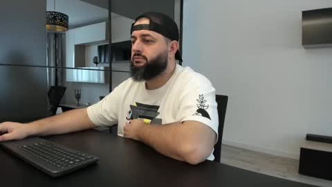 Snapshot of dravenpeak chatting on 11/24/25, 11:43 DravenPeak online show from 11/24/25, 11:43