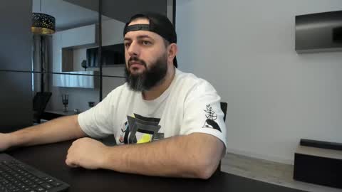 Snapshot of dravenpeak chatting on 12/02/25, 12:21 DravenPeak online show from 12/02/25, 12:21