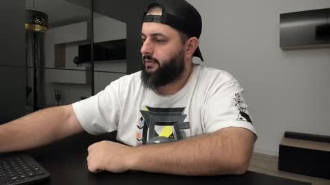 Snapshot of dravenpeak chatting on 12/03/25, 11:47 DravenPeak online show from 12/03/25, 11:47