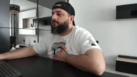 Snapshot of dravenpeak chatting on 12/05/25, 10:02 DravenPeak online show from 12/05/25, 10:02