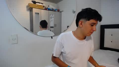 Snapshot of dravith_and_valery chatting on 12/04/25, 06:12 -- nicolle and jhon -- online show from 12/04/25, 06:12