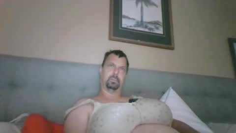 Snapshot of drboobology chatting on 10/16/25, 06:31 Dr of Boobs and Bras online show from 10/16/25, 06:31