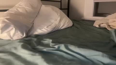 dre0000000 online show from 10/20/25, 12:11