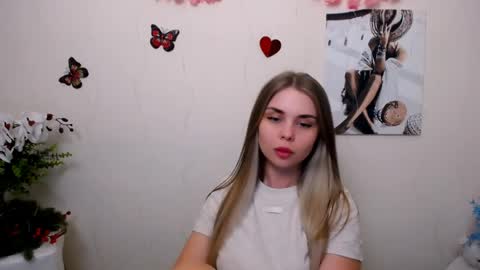 Mari online show from 05/23/26, 06:51