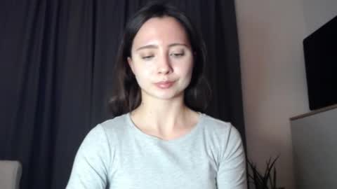Snapshot of dream_nicole02 chatting on 01/10/26, 03:03 Nicole online show from 01/10/26, 03:03