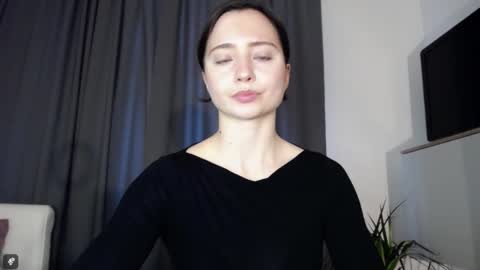 Snapshot of dream_nicole02 chatting on 01/19/26, 07:45 Nicole online show from 01/19/26, 07:45