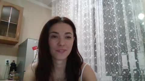 dream_petal_ online show from 03/19/26, 04:33
