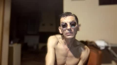 Snapshot of dreambob chatting on 09/30/25, 02:16 Dreambob online show from 09/30/25, 02:16