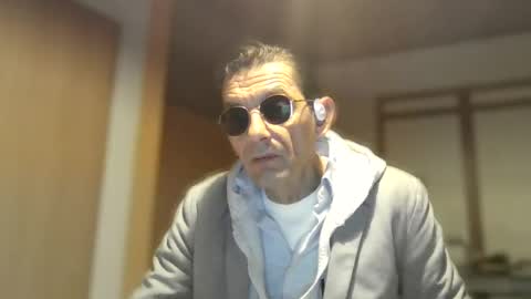 Snapshot of dreambob chatting on 11/22/25, 05:56 Dreambob online show from 11/22/25, 05:56